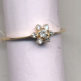 Beautiful 18 Kt Gold Natural Diamond Ring